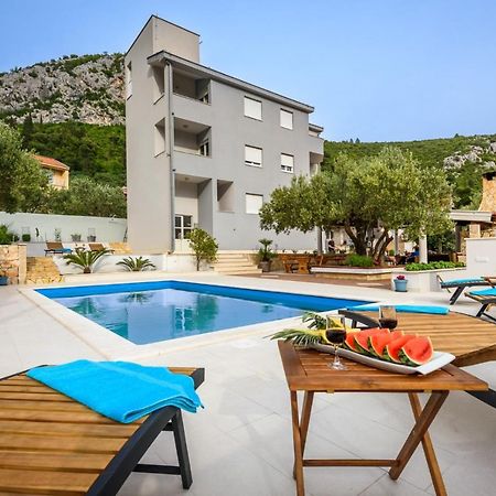 קלק Apartments Bjelis מראה חיצוני תמונה
