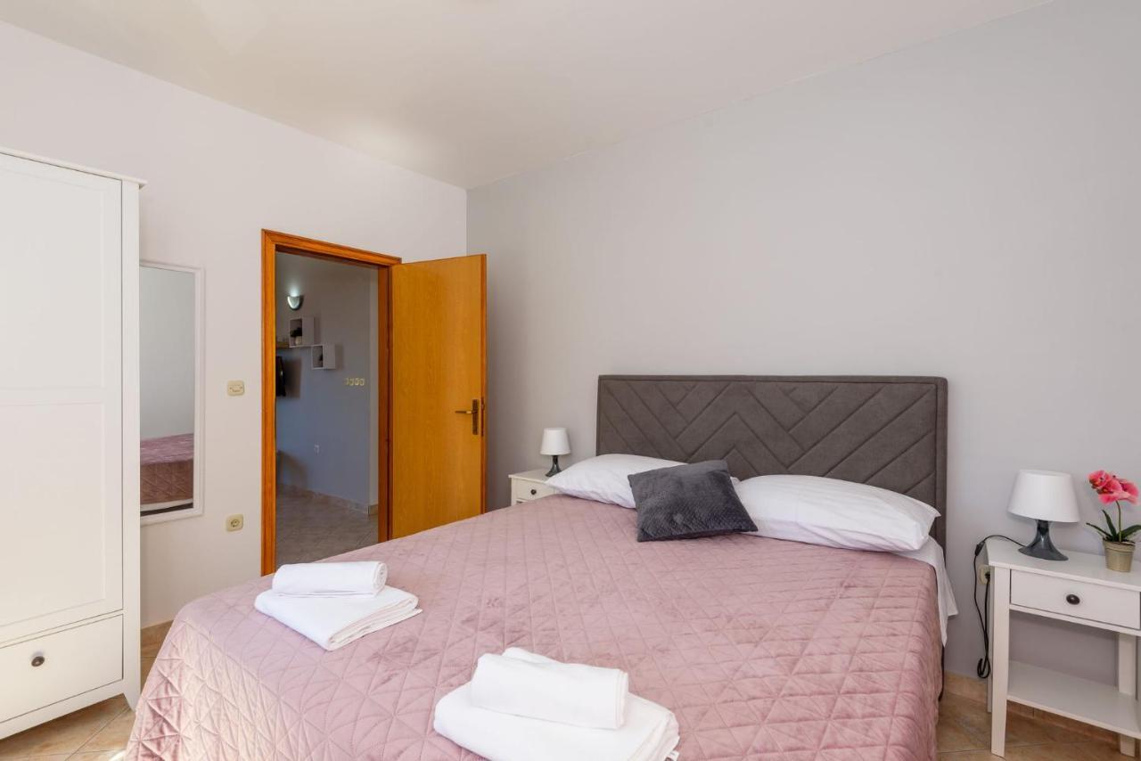 קלק Apartments Bjelis מראה חיצוני תמונה