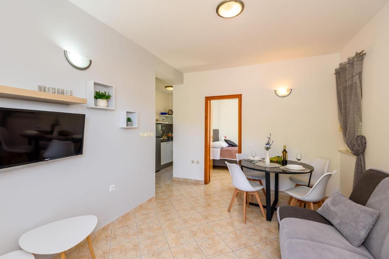 קלק Apartments Bjelis מראה חיצוני תמונה