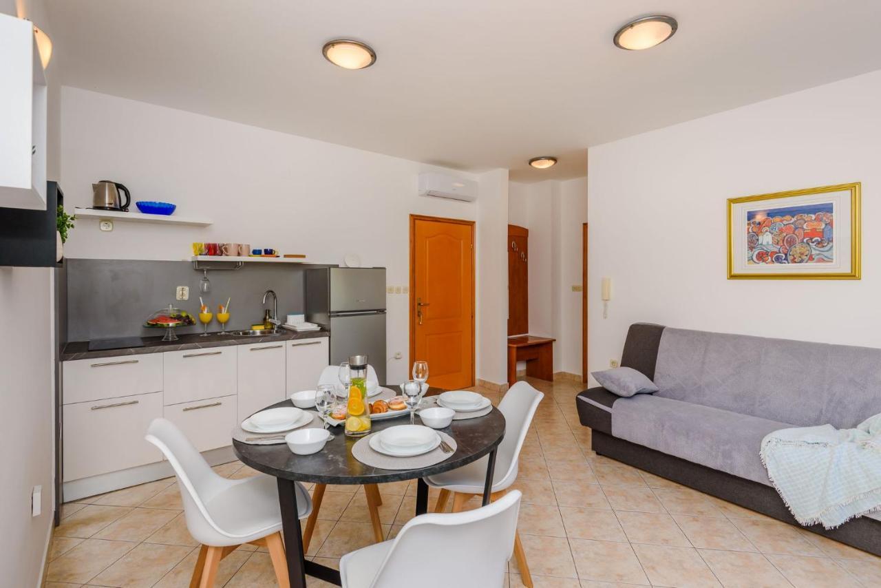 קלק Apartments Bjelis מראה חיצוני תמונה